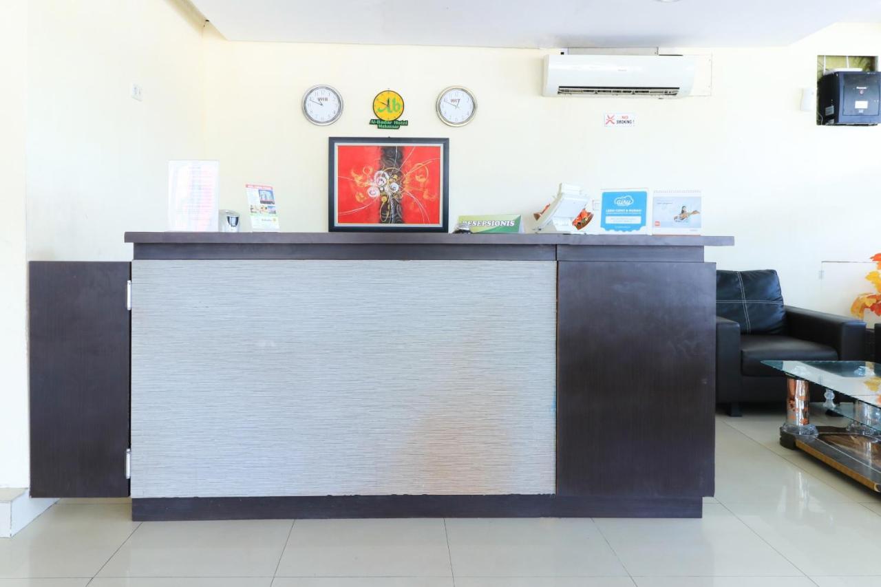 Al-Badar Hotel Syariah Makassar Exterior foto