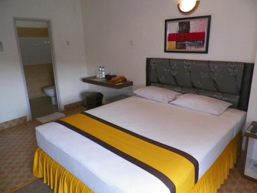 Al-Badar Hotel Syariah Makassar Exterior foto