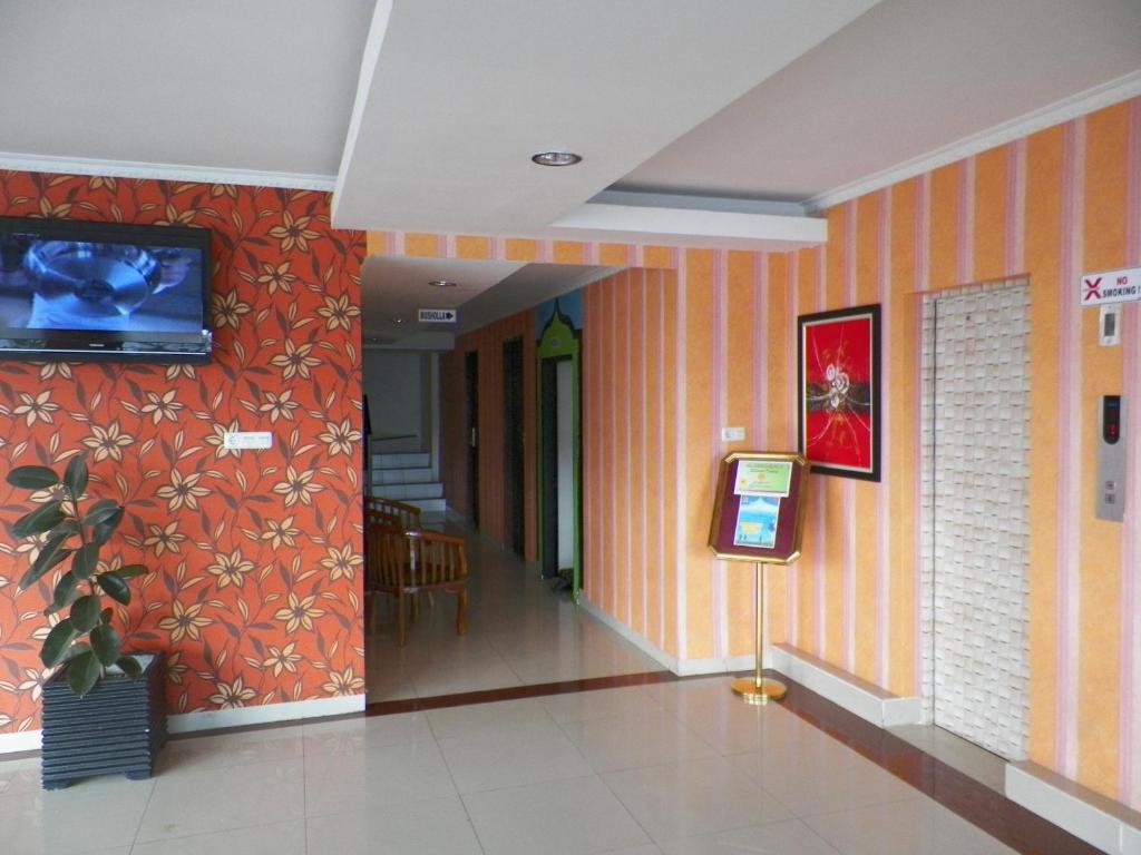 Al-Badar Hotel Syariah Makassar Exterior foto